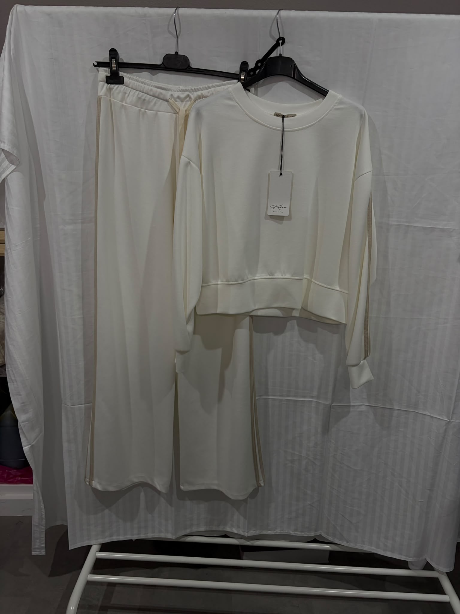 Conjunto feminino de camisola e calças de perna larga